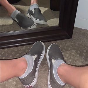 Vans Women’s Size 9 Charcoal Grey Slip Ons!